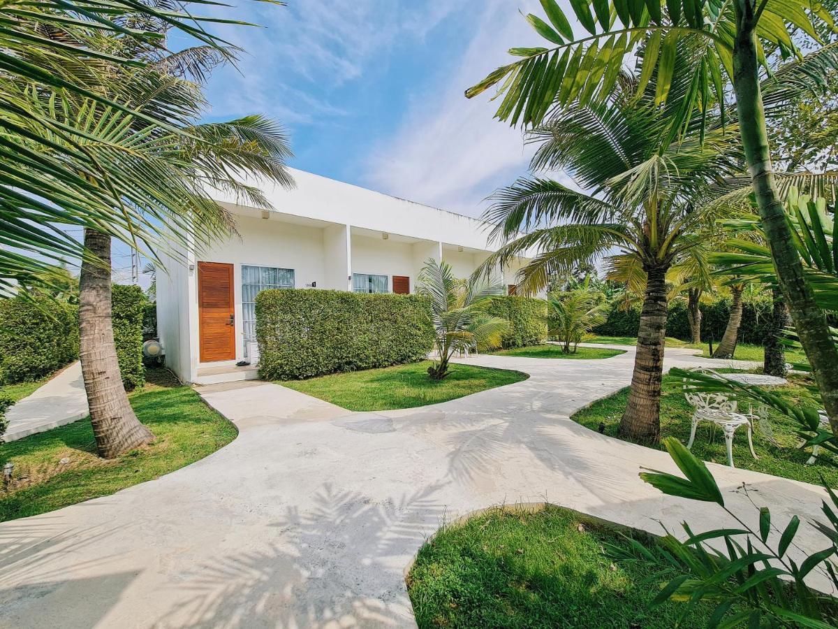 Meet Boutique Resort Szuratthani Kültér fotó