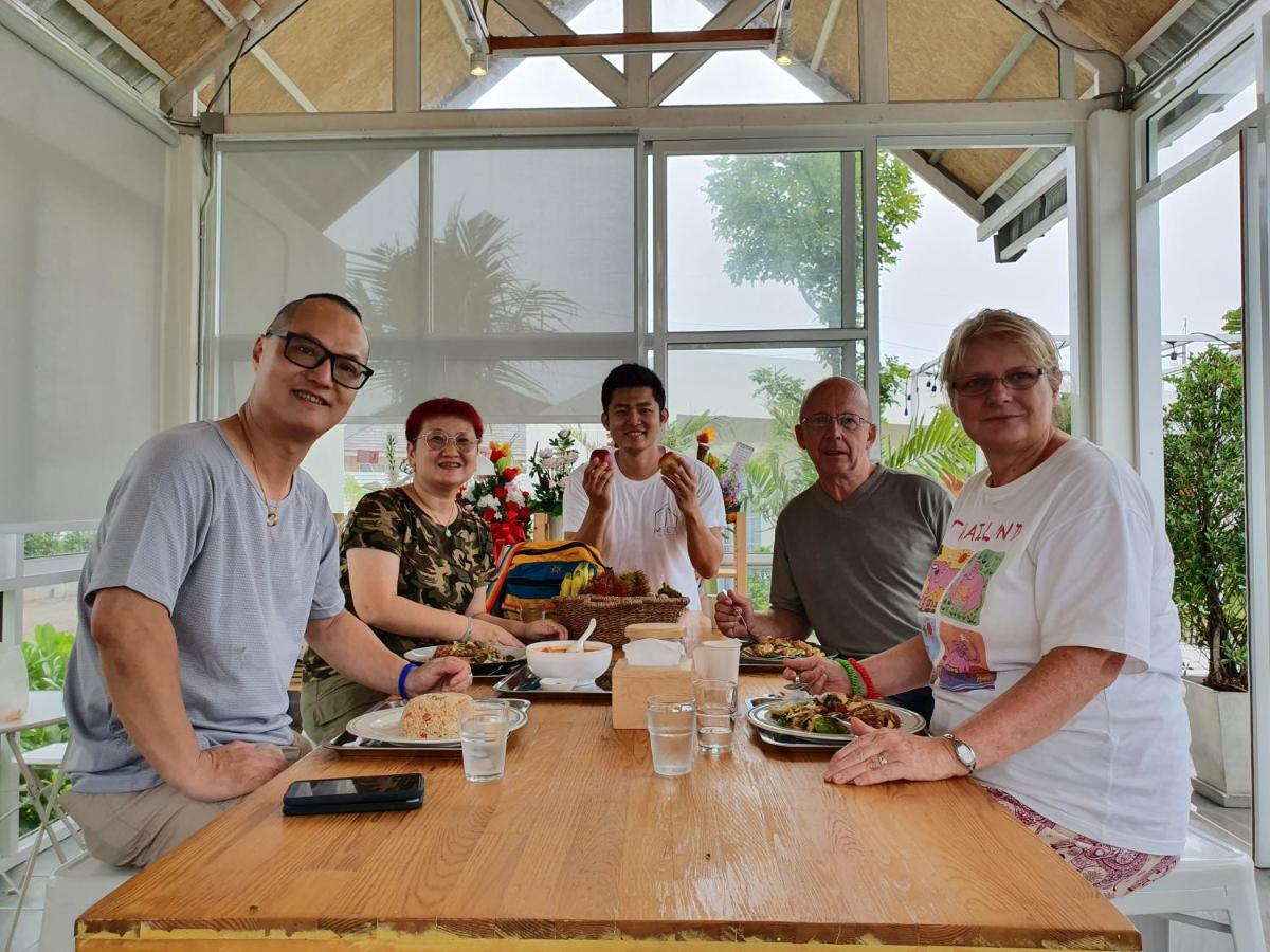 Meet Boutique Resort Szuratthani Kültér fotó