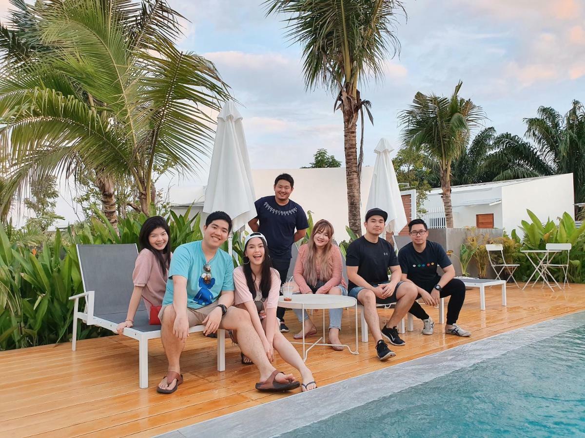 Meet Boutique Resort Szuratthani Kültér fotó